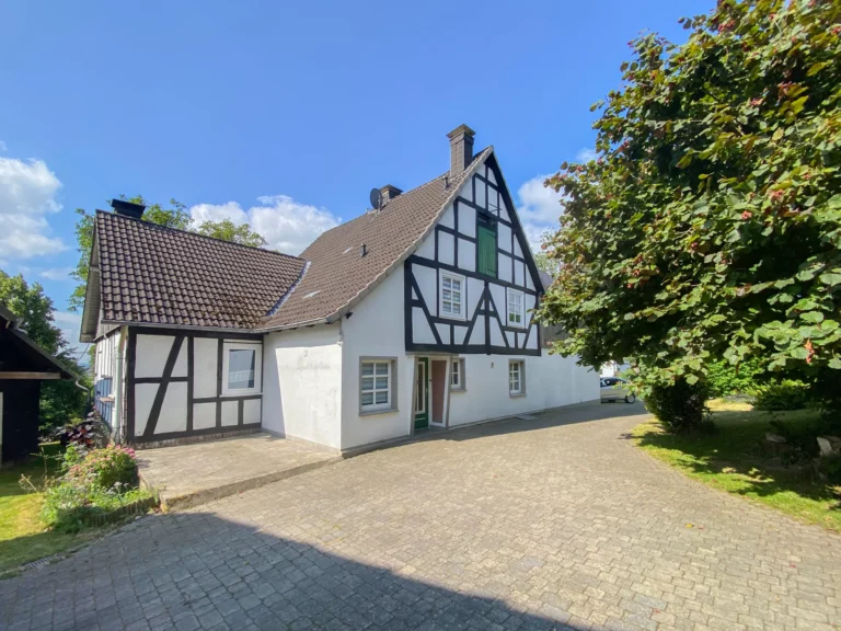 Ehemaliges Bauernhaus in ruhiger Lage von Morsbach!