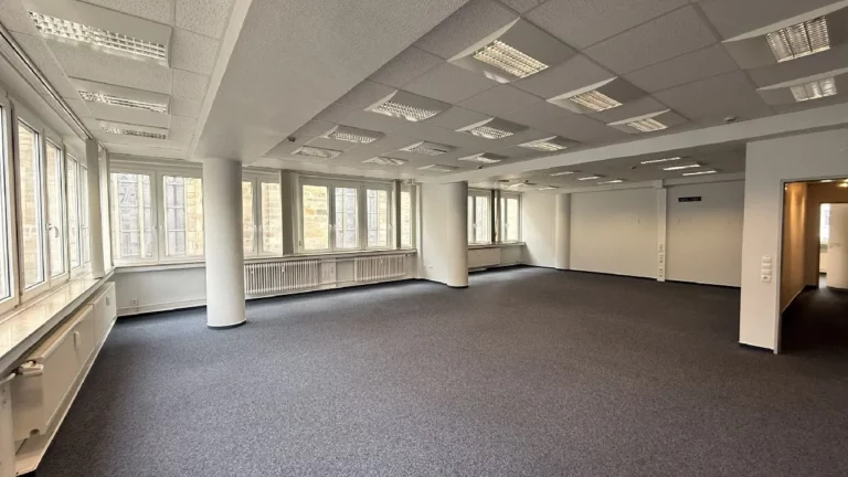 *PROVISIONSFREI* ca. 227,15 m² Büro-/Praxisräume innerhalb des City-Walls!