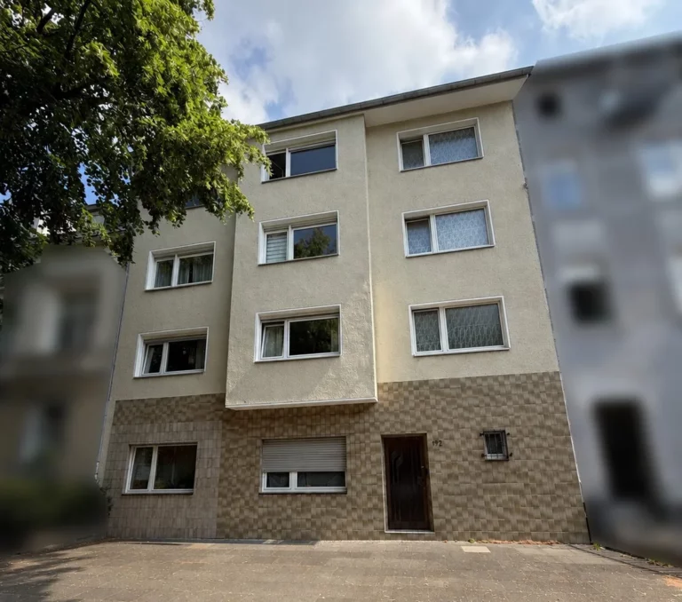 Perfekt für Anleger: Gepflegtes Mehrfamilienhaus mit vier Wohneinheiten