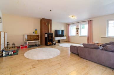 Individuell, großzügig, gemütlich
Ihr modernisiertes Familien-Zuhause in Ahlen