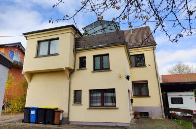 Geräumiges Wohn-/Geschäftshaus in zentraler Lage von Flammersfeld!