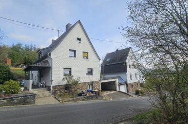 Ein vielseitiges Objekt mit Potenzial–ideal für Familien, Investoren oder als Mehrgenerationenhaus!