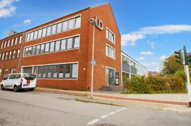 148 M² GROßES BÜRO IN KREFELD ZUR MIETE