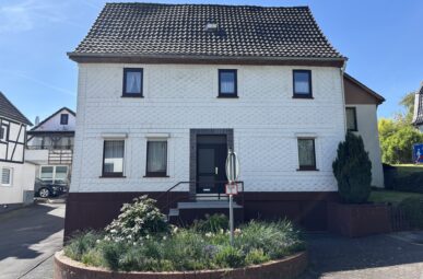 Renovierungsbedürftiges, denkmalgeschütztes Zweifamilienhaus mit Garten im Zentrum von Hamm!