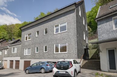 Hoch hinaus mit atemberaubender Aussicht: Mehrfamilienhaus mit großem Wohnraumangebot