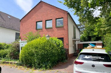 Großes Einfamilienhaus mit Potenzial wartet auf Modernisierung