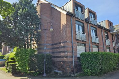 MODERNE, BEZUGSFREIE 3 ZIM.-ETW IM HERZEN VON KAARST MIT TIEFGARAGENSTELLPLATZ