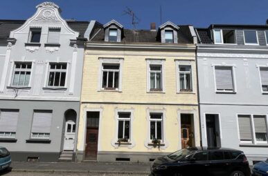 Großzügiges EFH mit Altbau-Charme in Duisburg-Homberg