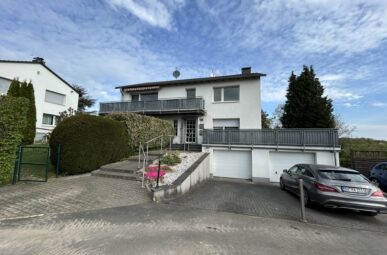 Neu renovierte Wohnung am Ortsrand  mit Fernblick