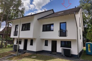 Schlüsselfertiger und energieeffizienter Neubau als DHH in idyllischer Lage!