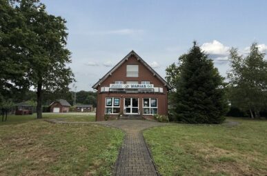 *PROVISIONSFREI* ca. 141,60 m² Büro-/ Praxisfläche zu vermieten!