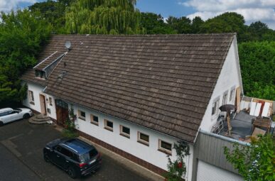 Hier ist alles möglich! Individuelles Wohnhaus mit Atelier und Gewerbefläche in Heinsberg