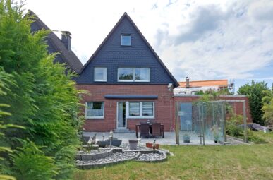 Liebevoll modernisierte Doppelhaushälfte in Hamminkeln-Merhoog