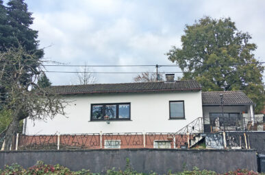 Bungalow mit Blick auf den eigenen Baum