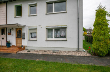 ***EIGENHEIM MIT ZUSATZEINNAHME***