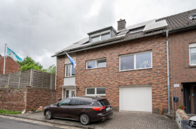 Zuhause ankommen – Familien(t)räume auf drei Ebenen