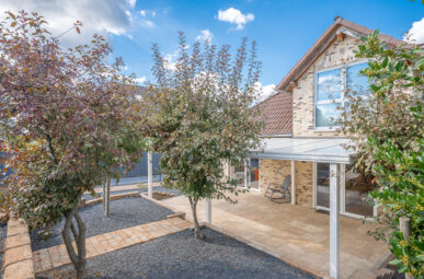 Barrierearmer Bungalow mit ausgebautem Dachgeschoss – Nah am Wassenberger Wald