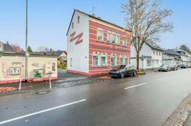 *Provisionsfrei* 5-Parteien-Haus in Königswinter-Heisterbacherrott