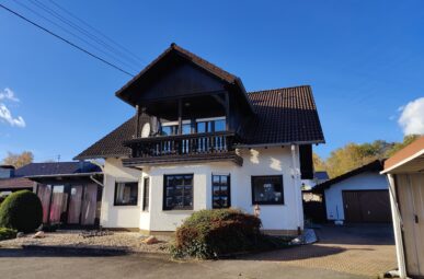 ***Reduziert***Vermietetes EFH mit Anbauwohnung in begehrter Lage von Altenkirchen!