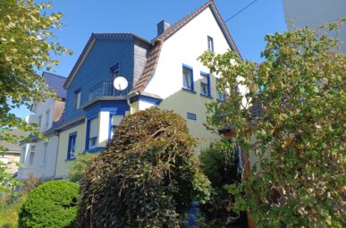 Historisches und sehr gepflegtes Wohnhaus mit tollem Garten – nahe Stadtzentrum!