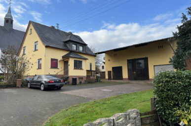 Einfamilienhaus mit großem Nebengebäude – großzügiges Grundstück inklusive!