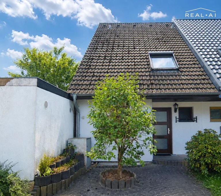 Verkaufstart in Burscheid: Gemütliches Reihenendhaus mit pflegeleichtem Garten und Garage