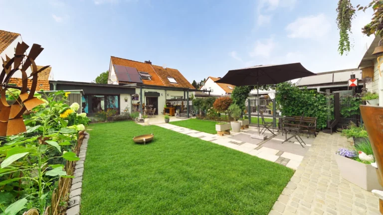 Ein Zuhause zum Verlieben: Stilvoll saniert mit sonnigem Garten & besonderem Charme