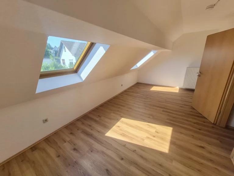 Gepflegtes Reihenmittelhaus mit cleverem Eigentumskonzept und Garage – nähe Puderbach!