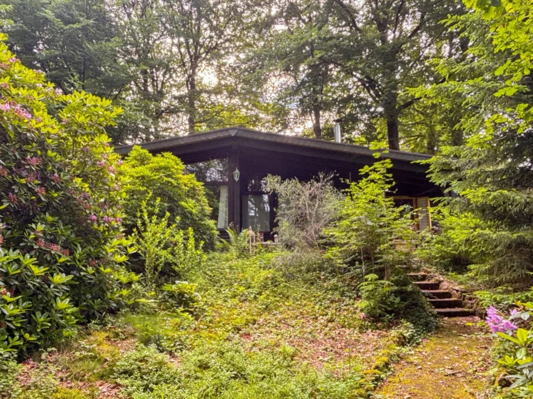Gepflegtes Ferienhaus mit Gasthäuschen in idyllischer Lage von Morsbach / Hahn!