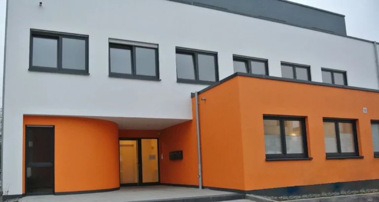 *Provisionsfrei* zu vermieten! N E U B A U in DO-Aplerbeck für Pflegedienste geeignet.