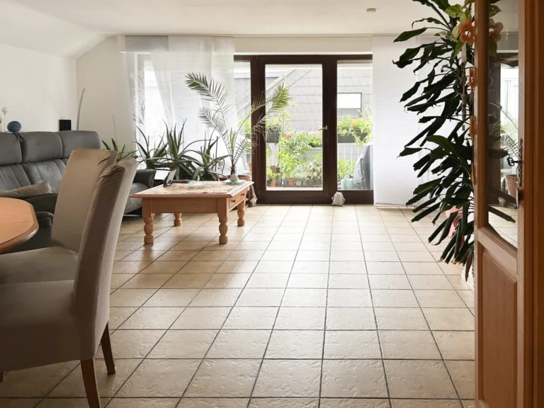 Ankommen und wohlfühlen: Großzügige 3-Zimmer-Wohnung mit Balkon