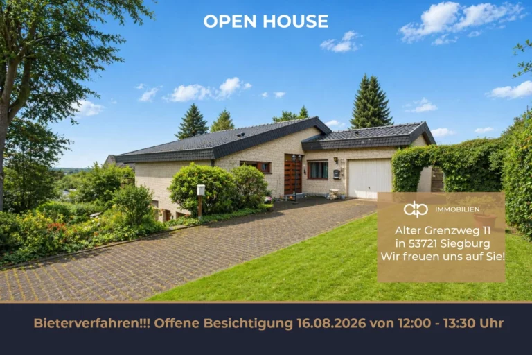 Wohnen über den Dächern – Zweifamilienhaus mit traumhafter Aussicht