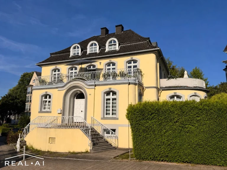 Stilvolle Stadtvilla mit 3 Wohneinheiten im Moltkeviertel!