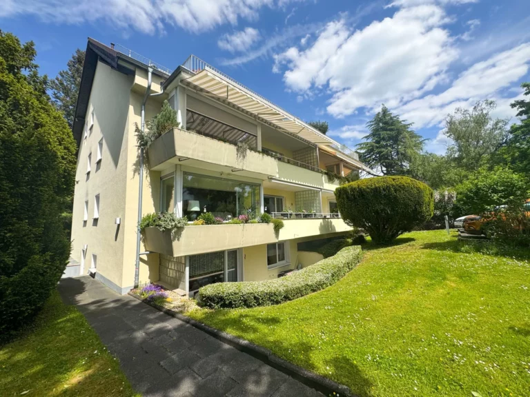 *REDUZIERT* Gepflegte 3-Zimmer Souterrainwohnung mit zwei Terrassen in zentraler Lage von Bad Honnef